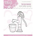 Die - Precious Marieke - Romance - Old water pump