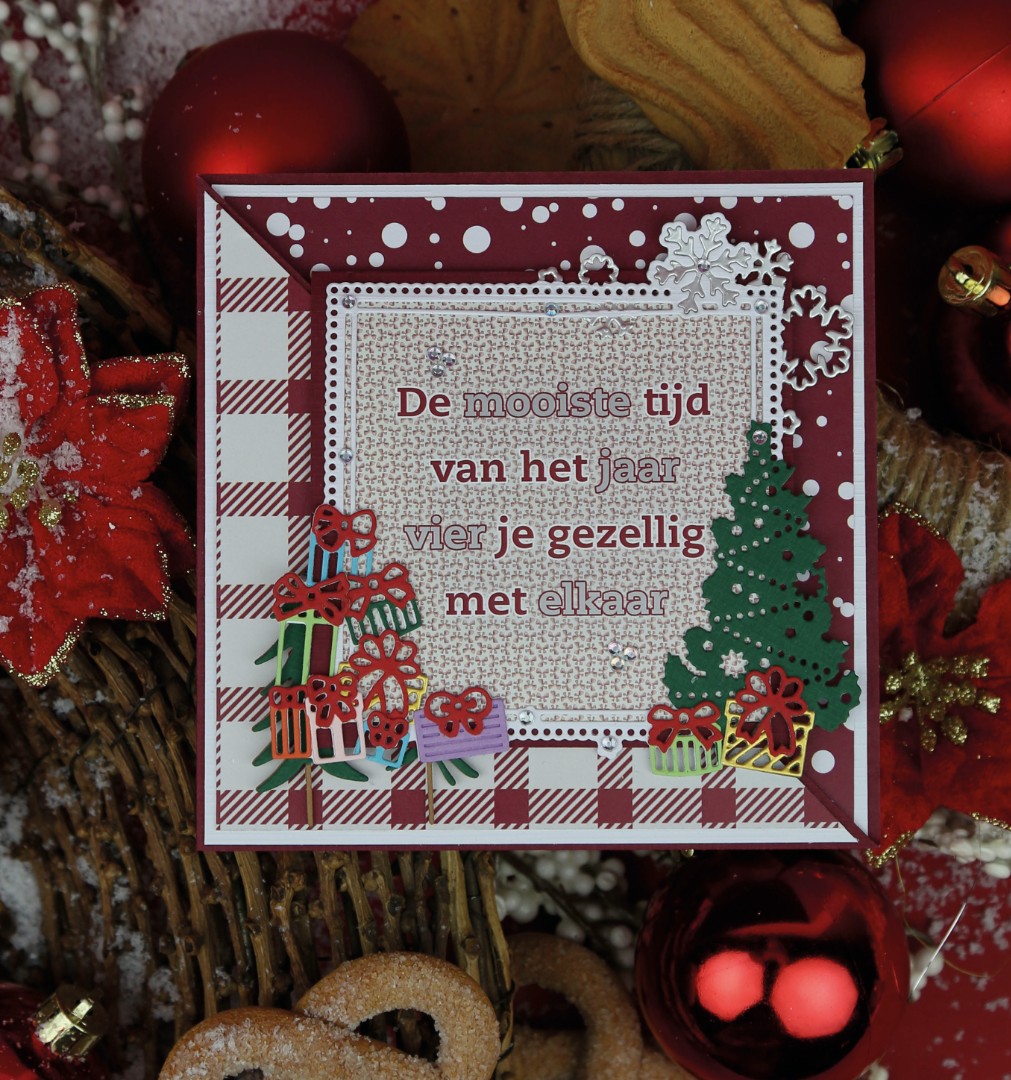 Dies -Yvonne Creations - A Gift for Christmas - Christmas Gift Frame