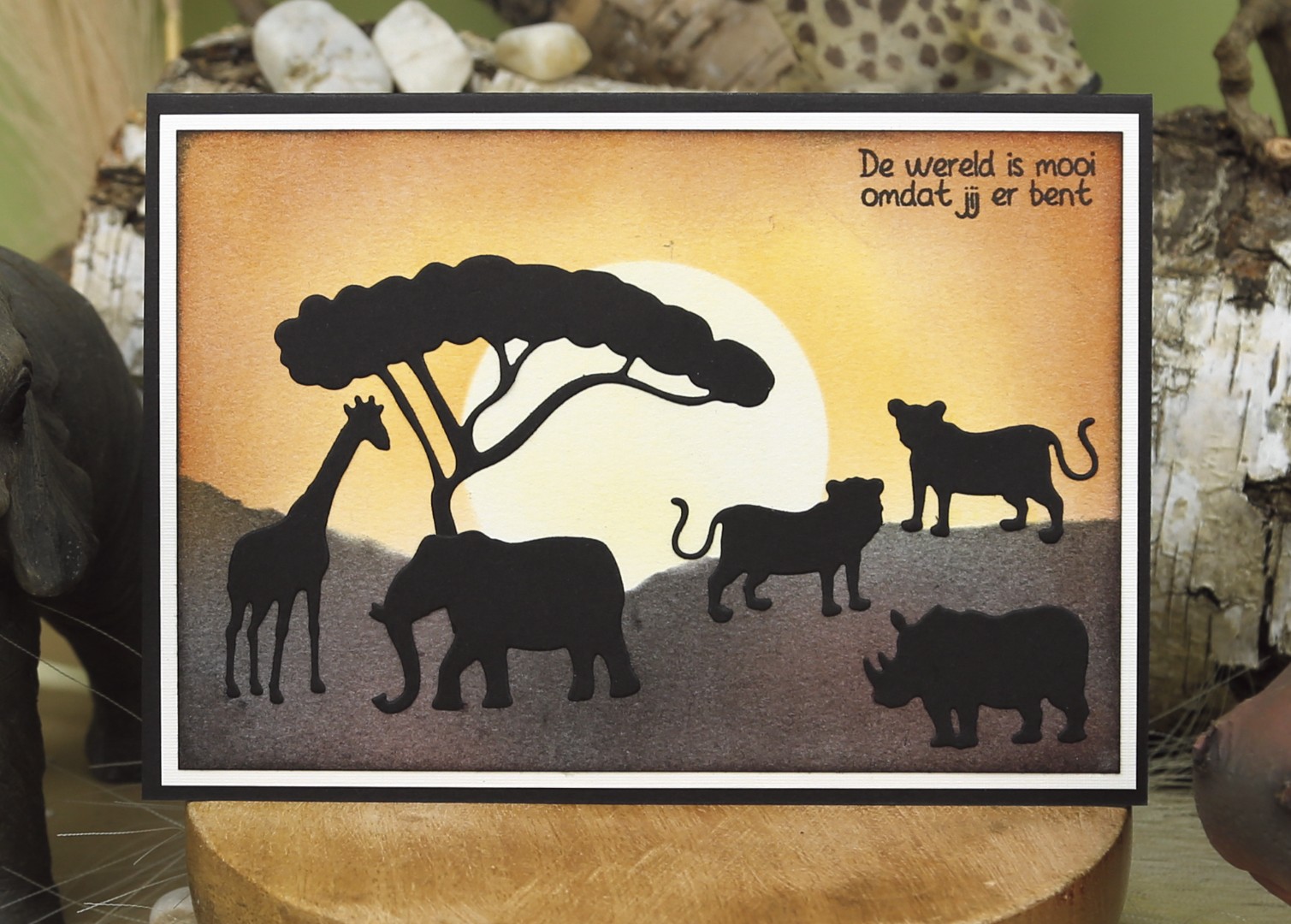 Dies - Yvonne Creations - Young and Wild - Wildlife Borders